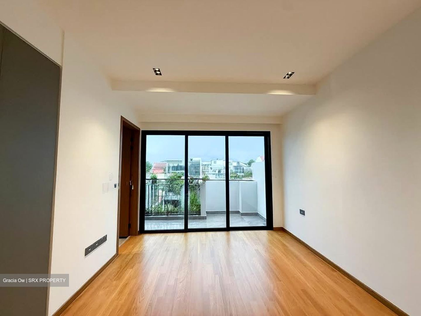 Sembawang Straits Estate (D27), Terrace #576115561